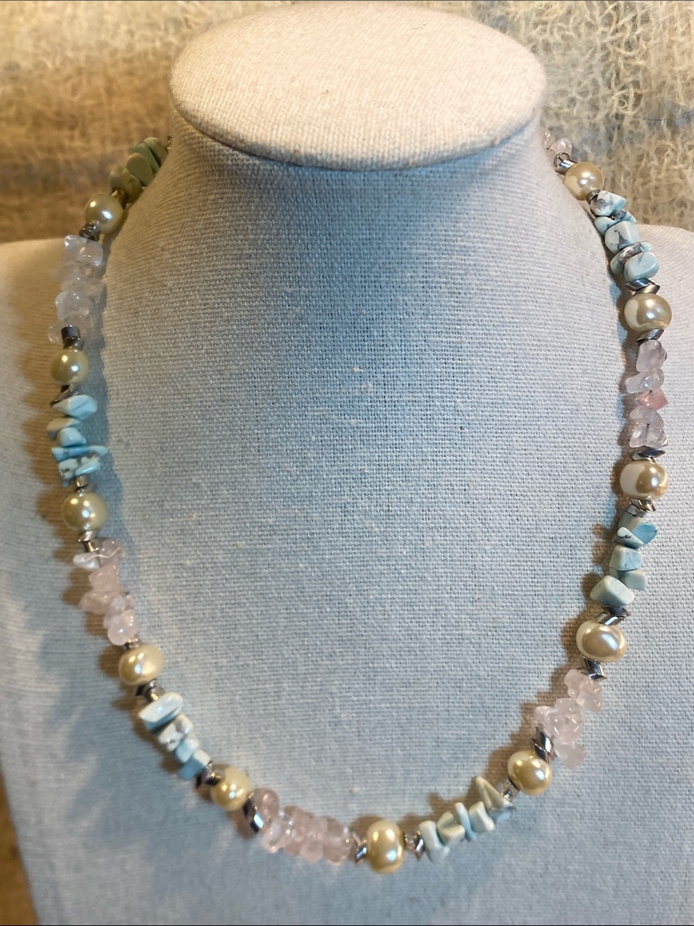 Vintage Rose Quartz & Howlite Faux Pearl Necklace 16.5” Boho Cottagecore